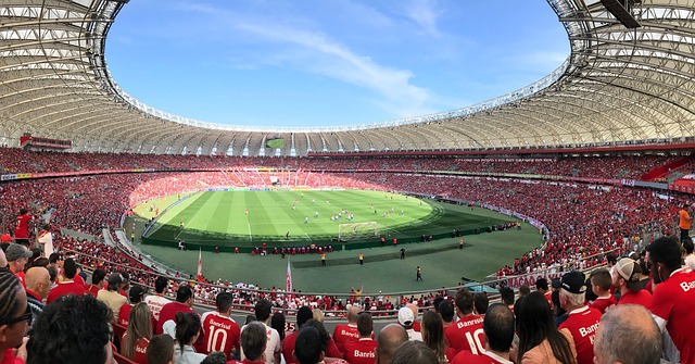 但這次公然